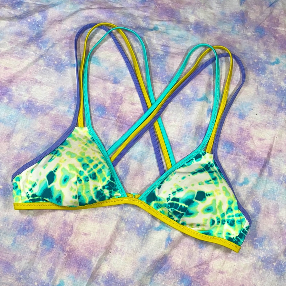 VS • Strappy Colorful Triangle Bikini Top